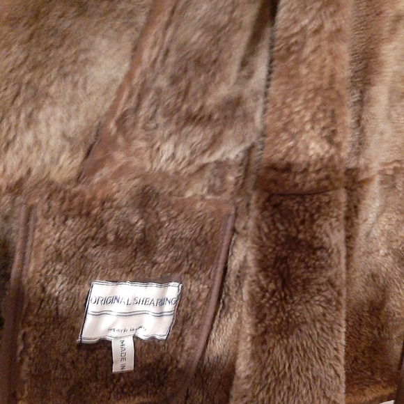 Shearling - Picture 2 of 3